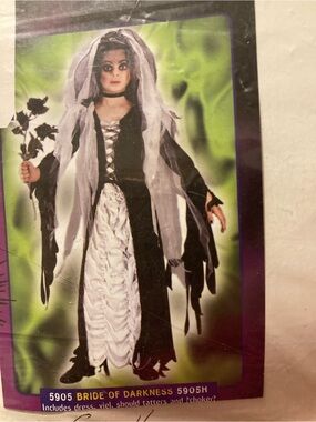 Vintage Fun World Bride of Darkness child costume